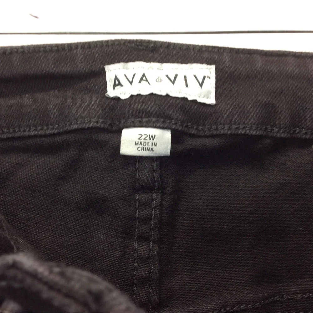 Ava & Viv Jean Shorts Women’s Plus Sz 22W Blk High Rise Cutoff Distressed Ripped - Picture 2 of 9